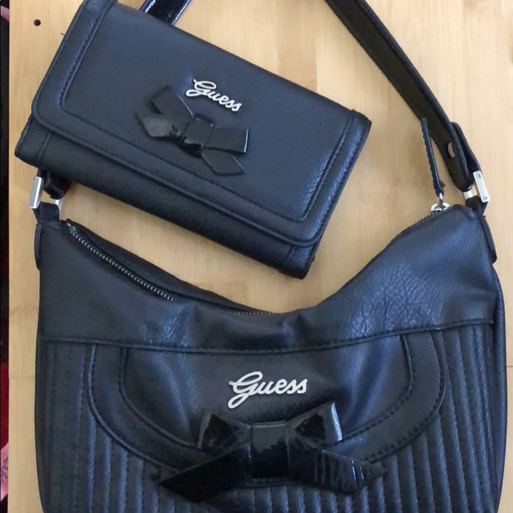 Guess purse & wallet